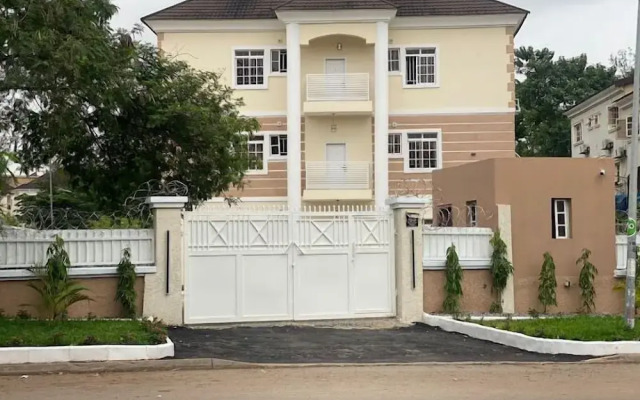 Fort Fountain Apartments