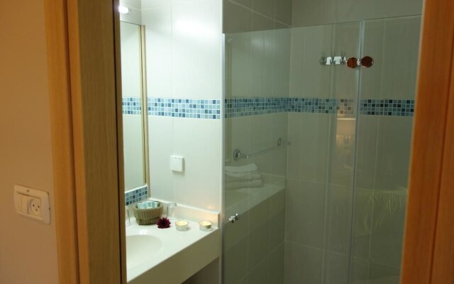 Acco Beach Hotel