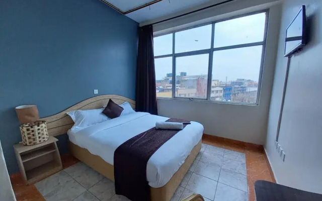 Nairobi Fahari Tripple Suites