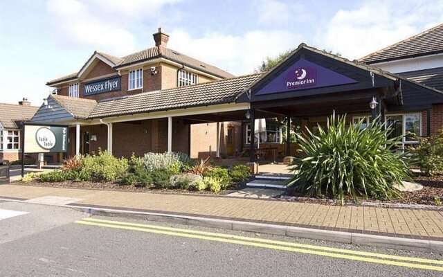 Premier Inn Bristol South