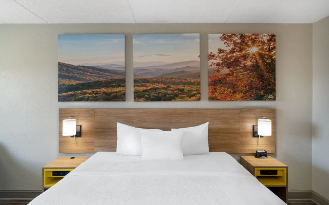 Days Inn by Wyndham Greeneville