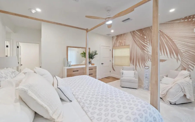 The Beach House 2 Bedroom Condo