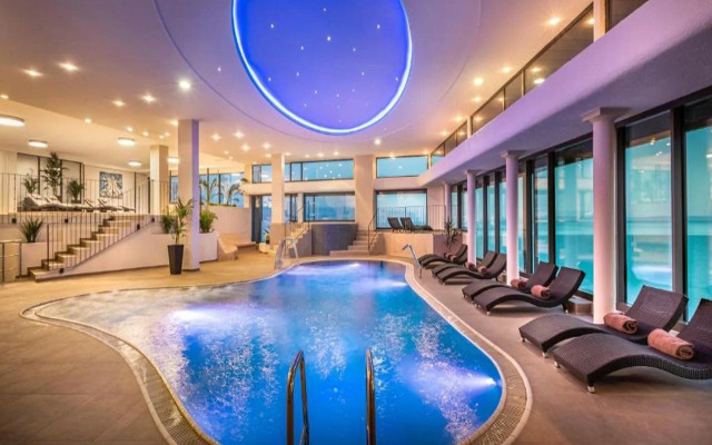 Grand Hotel Adriatic II