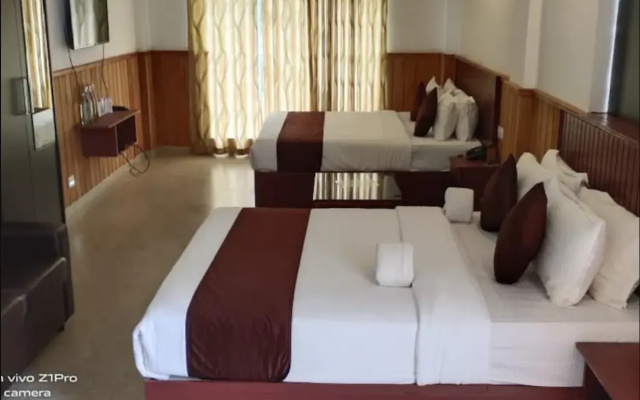 Moonline Resort