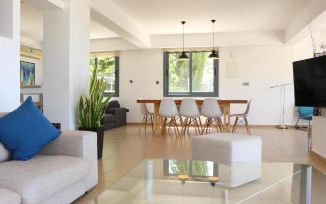 Villa Infinite Blu
