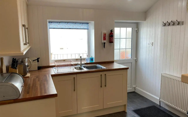 Dolphin Cottage