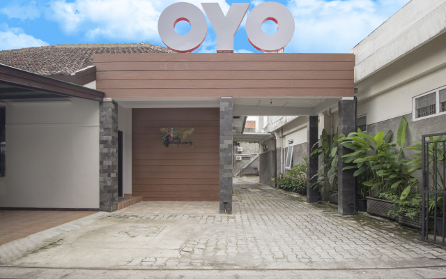 OYO 572 Omah Gedongkuning Syariah Homestay