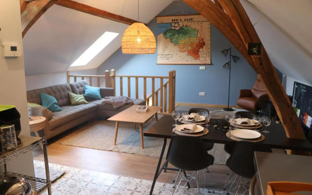 Van Hamme 1642 - 4 bed house