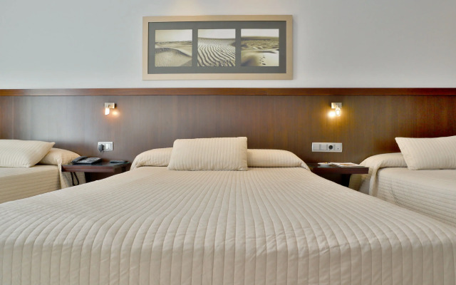 Oasis Cordoba Hotel