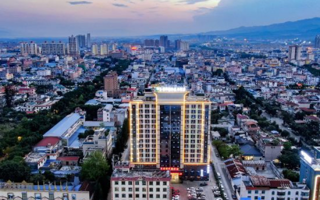 Yujingtan International Hot Spring Hotel