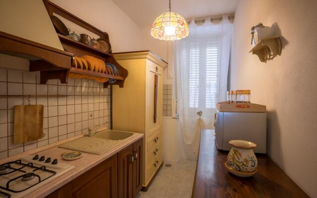 SR-I754-CIRC6AT_X - Maniace sea view apartment