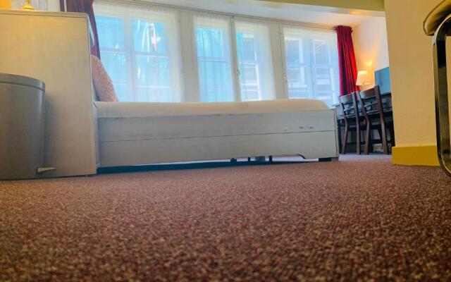 Amsterdam Central Guest House