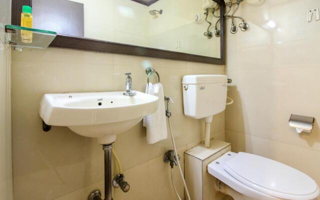 FabHotel Midaas Comforts