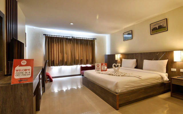 NIDA Rooms Patong Silk House