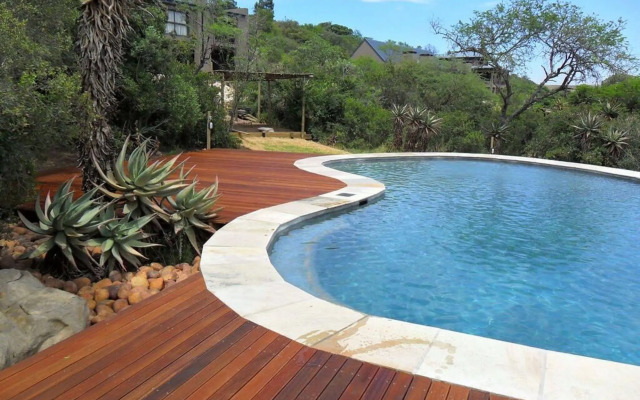 Stonehill River Lodge