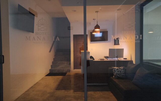 Hotel Manadia