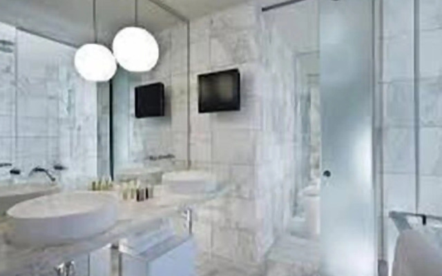 Luxury Suites at the Palms