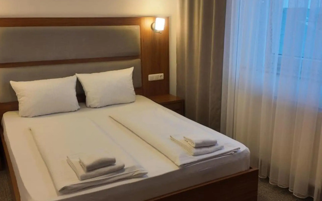 Airport Global Hotel
