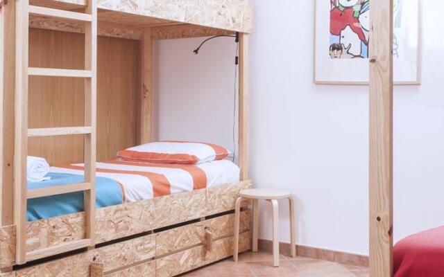 Hike & Surf Lodge