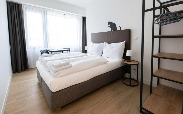 Post 120 Suites