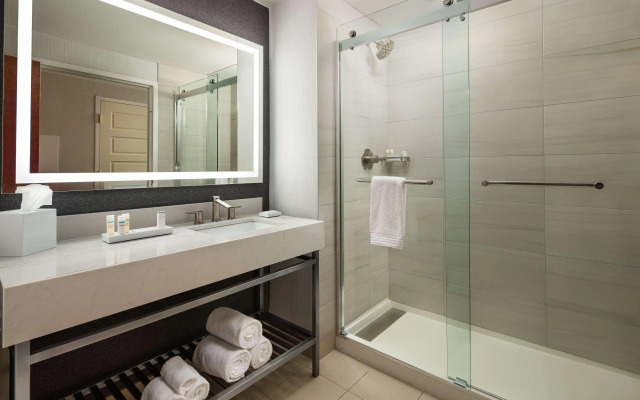 Hilton Charlotte Airport