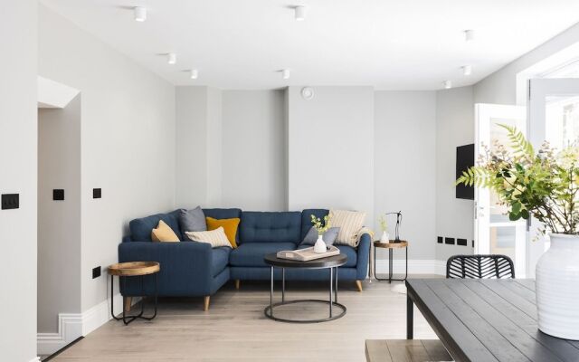 Wine Vaults Apartment