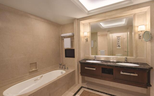 Grand Hotel Haikou (Managed by Accor)