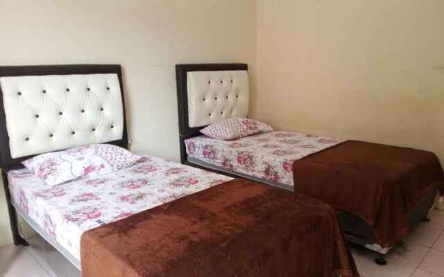 OYO 3412 Penginapan Banto Grass Inn