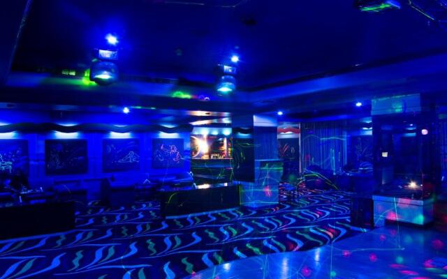 Hotel Swosti Premium