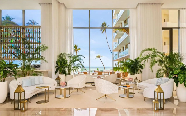 Radisson Collection Resort