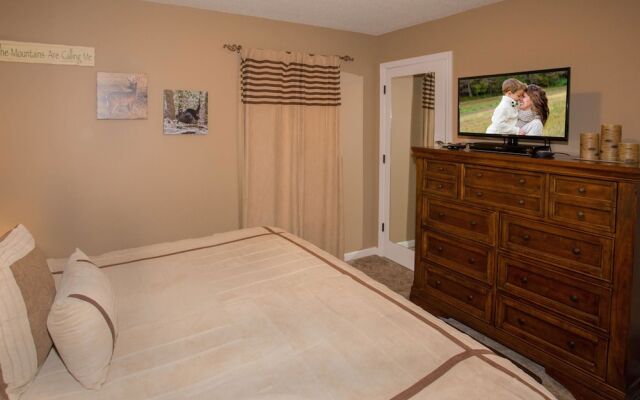 Whispering Pines 552