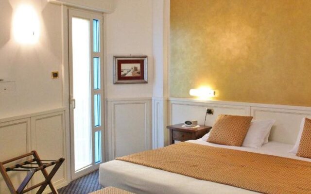 Termini Beach Hotel  Suites