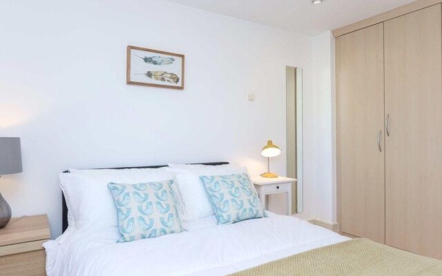 The Regency River View Apartment