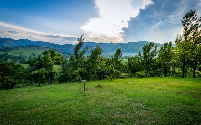 The Crested Crane Bwindi Hotel