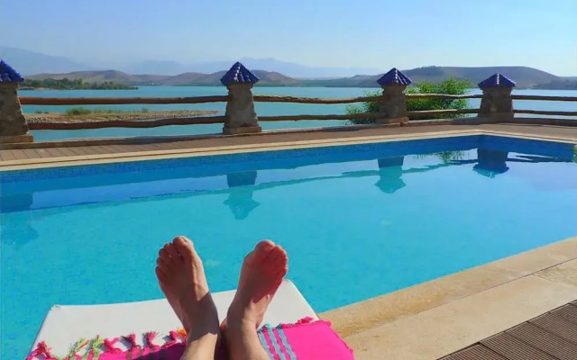 La Villa du Lac- Guest House
