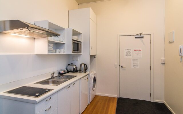 Gilmer Apartment Hotel