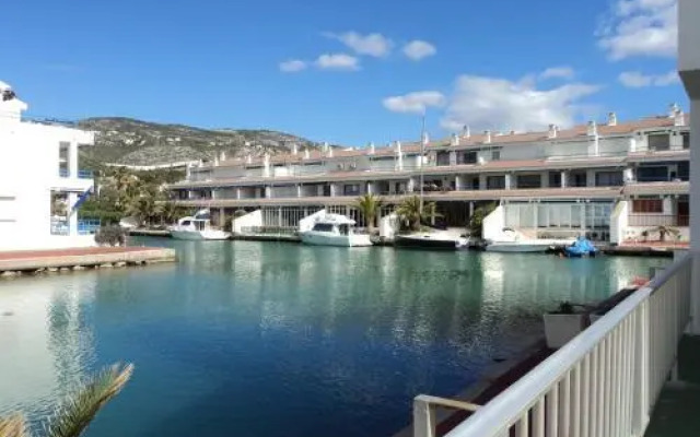 Poblado Marinero by Casa Azahar