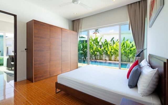 Tropical Stay at 2BR Pool Villa Greens 8