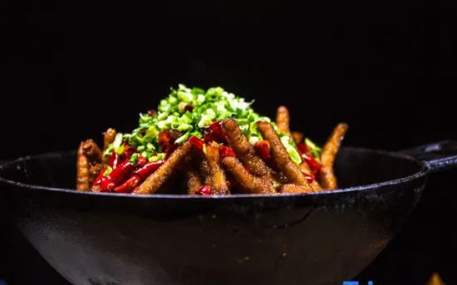 Huang He  International   Hotel