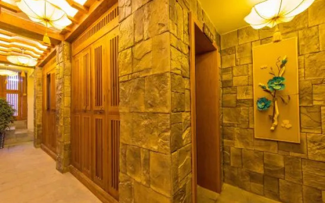 Qinshi Mingyue Xiangting Inn