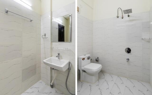 OYO 71184 Lavish Suites