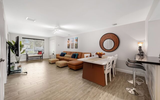 Sunny Waterside A in Dania Beach