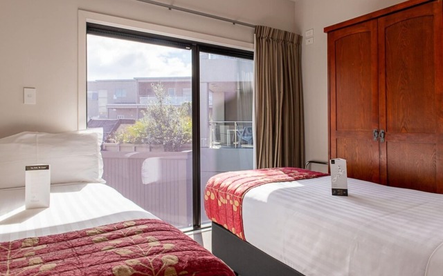 Portside Hotel