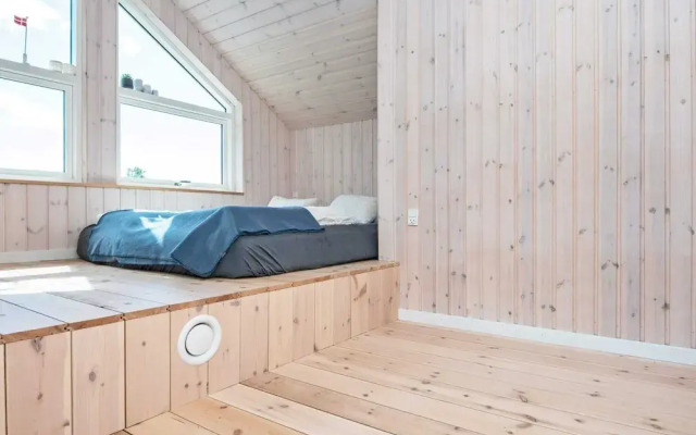 10 Person Holiday Home in Juelsminde-by Traum