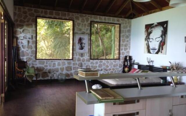 Chez Max, Cadras Haiti