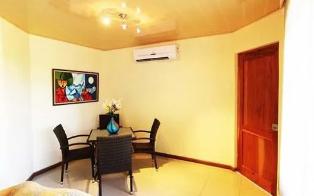 La Jacaranda Luxury Condos