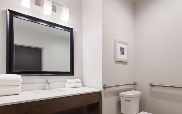 Best Western Plus Buda Austin Inn & Suites