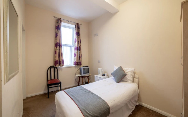 The Carlton Hotel