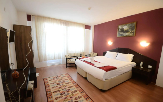 Matiasos Hotel