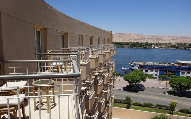 Aracan Eatabe Luxor Hotel